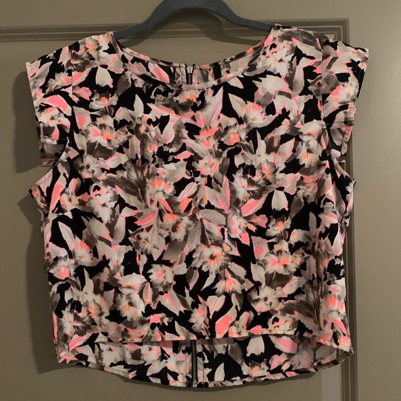 neon cal sleeve crop top - Picture 1 of 1